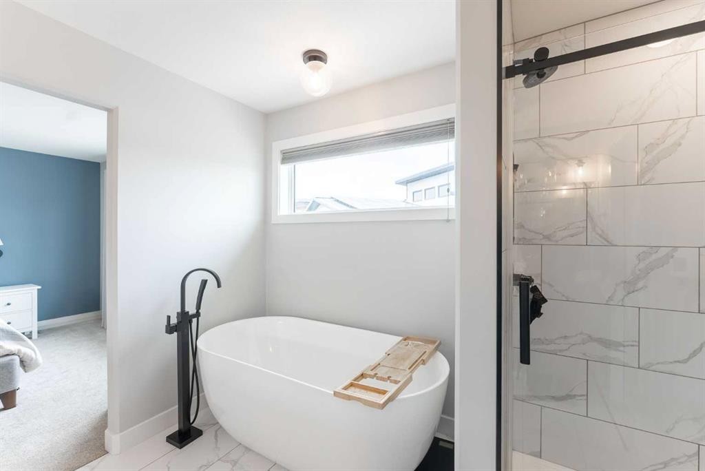 2006 30A Avenue, Coaldale, AB - Indoor Photo Showing Bathroom