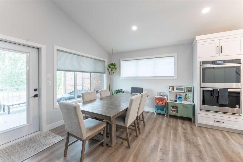 2006 30A Avenue, Coaldale, AB - Indoor Photo Showing Dining Room