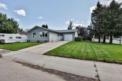 5803 49 Street Taber, AB T1G 1E7