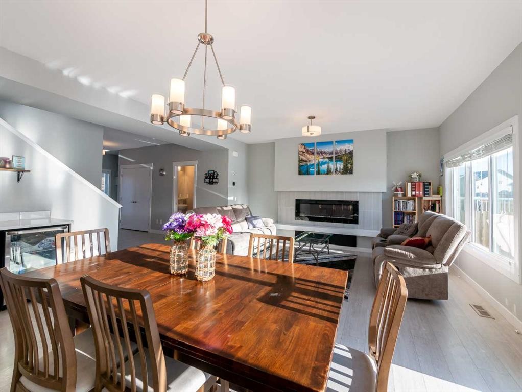 356 Westgate Crescent, Coaldale, AB