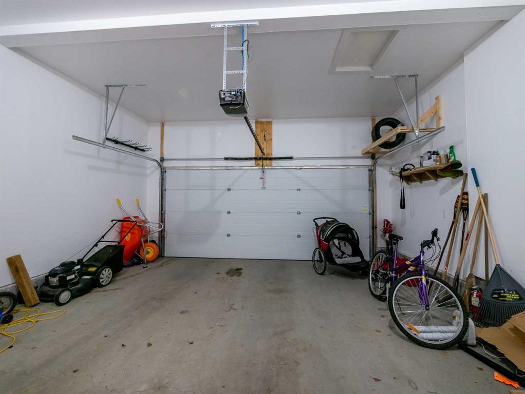 356 Westgate Crescent, Coaldale, AB