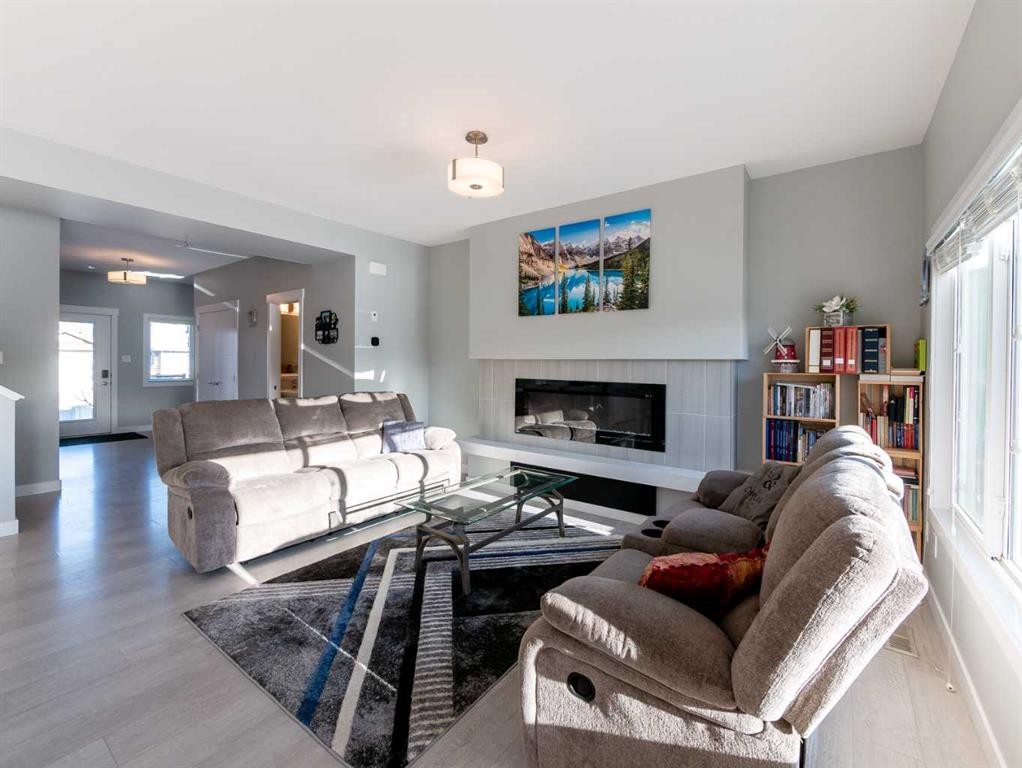 356 Westgate Crescent, Coaldale, AB