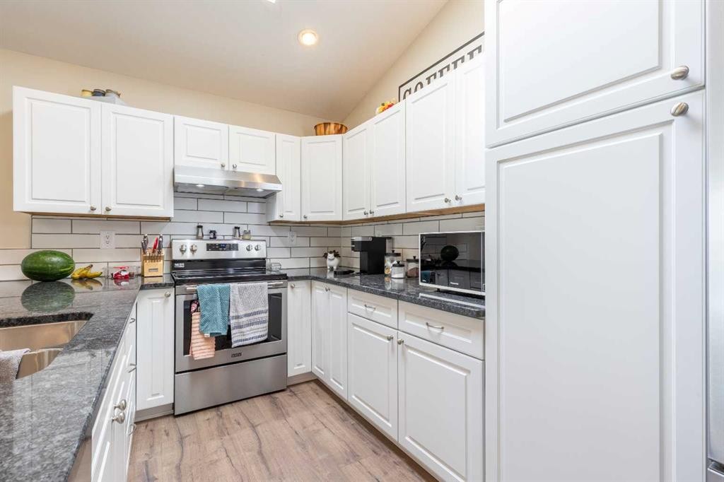 177 E 400 N, Raymond, AB