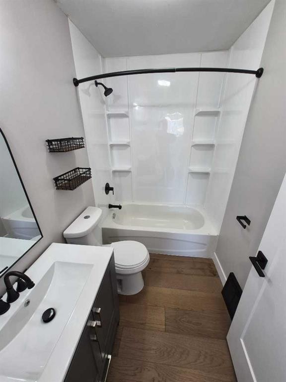 4931 54 Avenue, Taber, AB - Indoor Photo Showing Bathroom