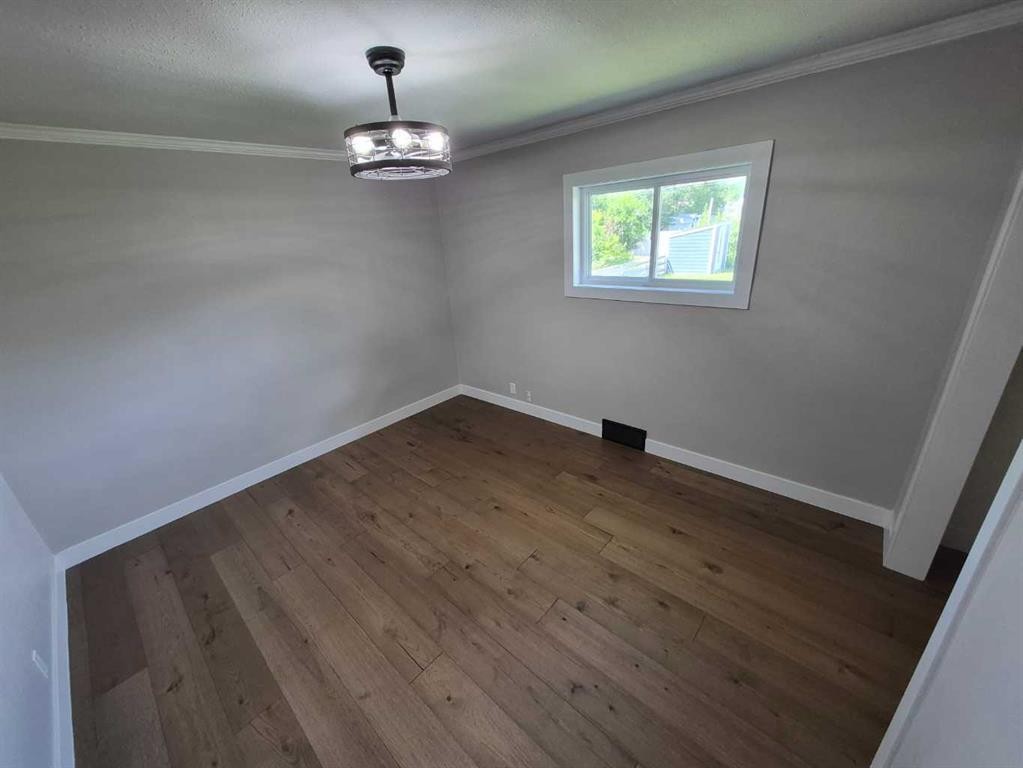 4931 54 Avenue, Taber, AB - Indoor Photo Showing Other Room