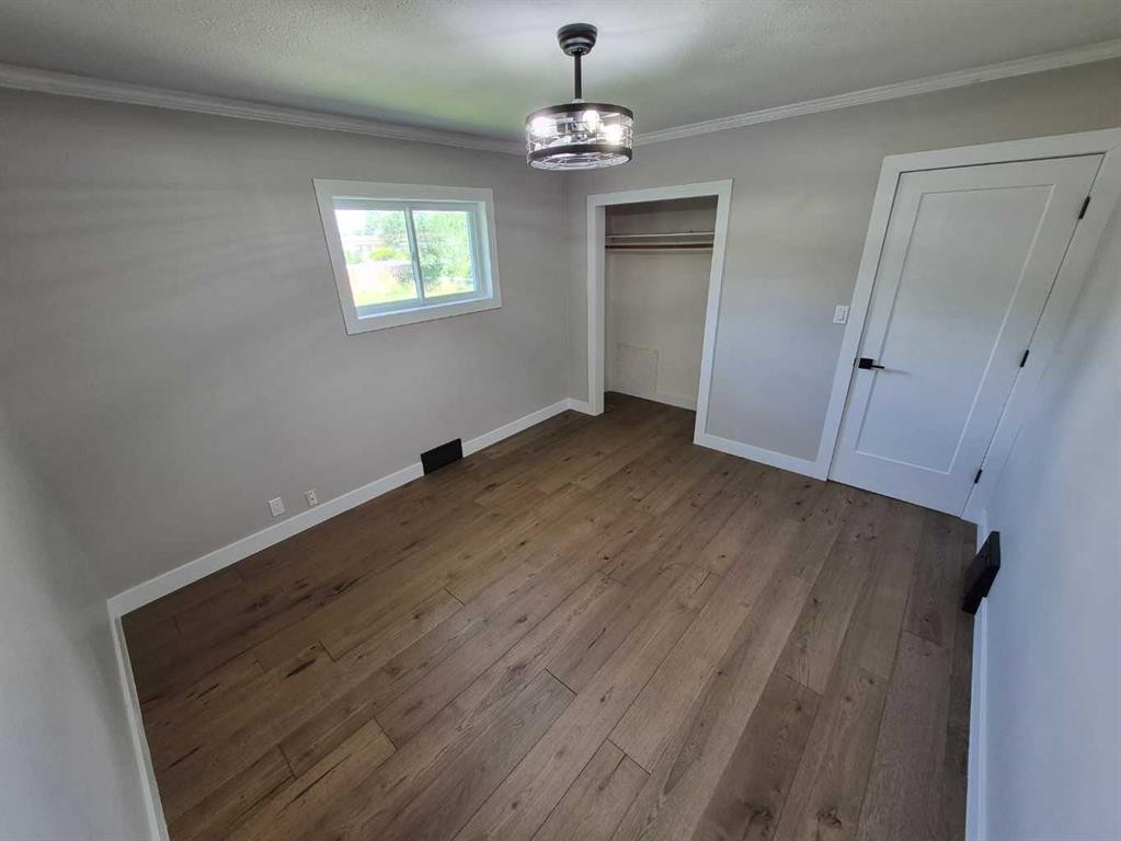 4931 54 Avenue, Taber, AB - Indoor Photo Showing Other Room