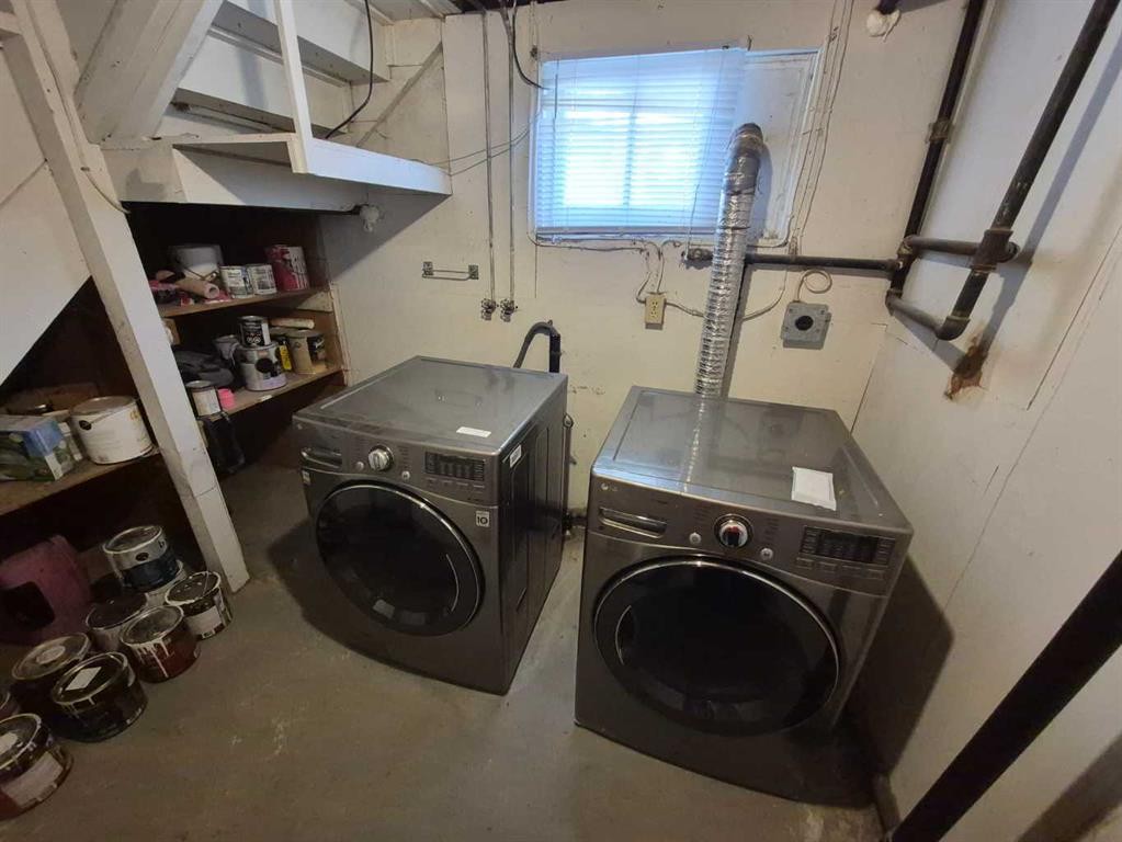 4931 54 Avenue, Taber, AB - Indoor Photo Showing Laundry Room