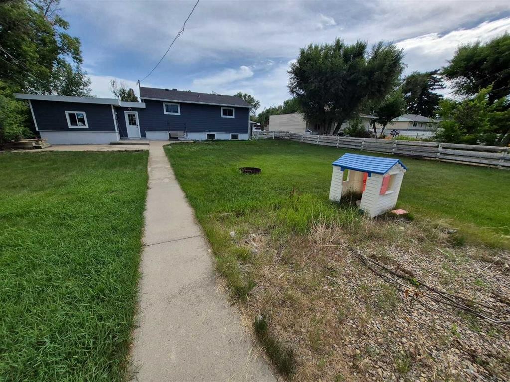 4931 54 Avenue, Taber, AB - Outdoor