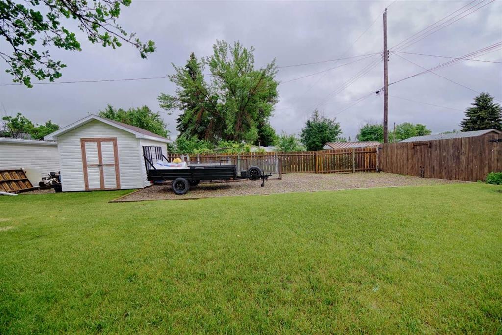 6014 52 Street, Taber, AB
