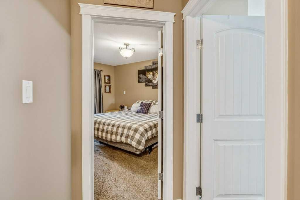 706 Centennial Avenue, Nobleford, AB