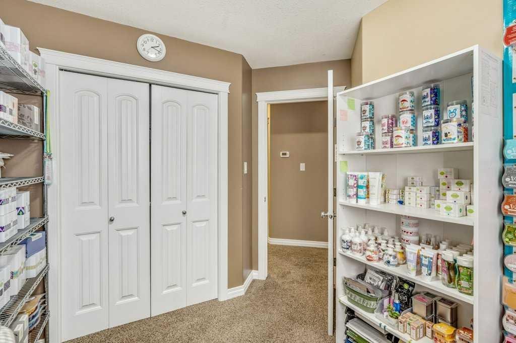 706 Centennial Avenue, Nobleford, AB