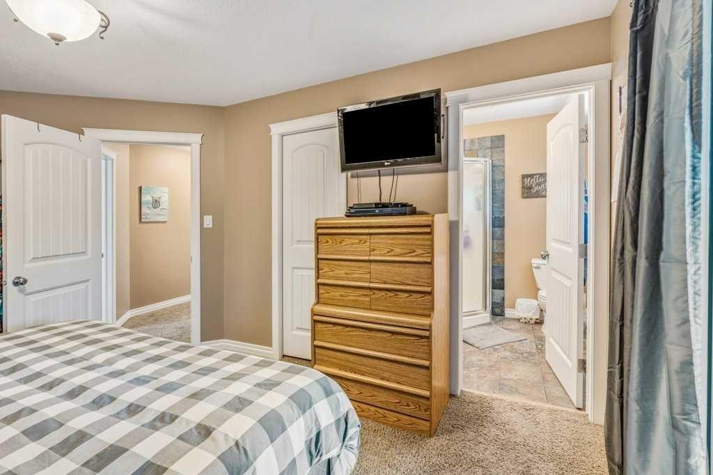 706 Centennial Avenue, Nobleford, AB