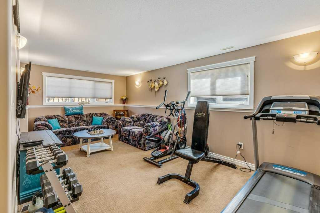 706 Centennial Avenue, Nobleford, AB