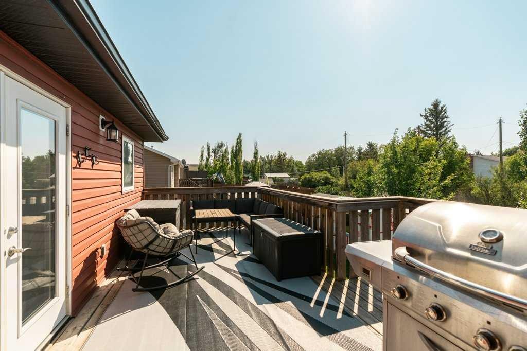 706 Centennial Avenue, Nobleford, AB