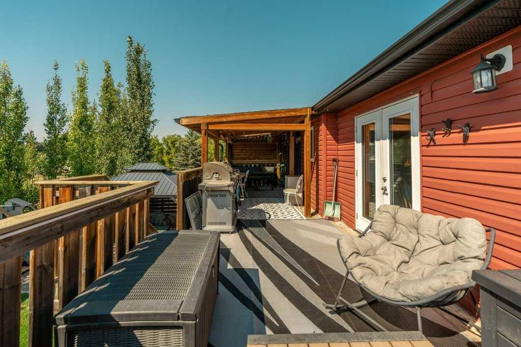 706 Centennial Avenue, Nobleford, AB