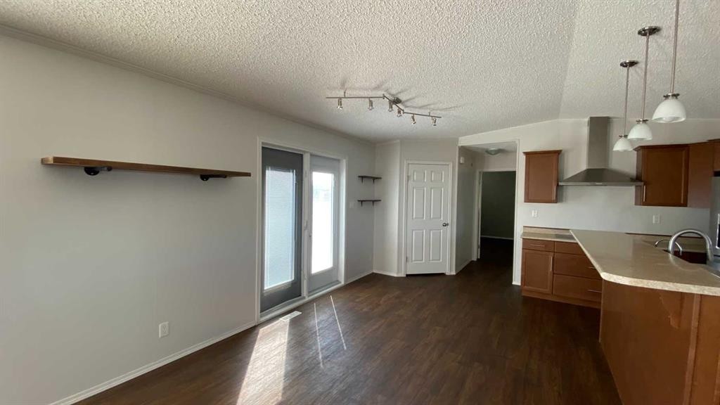 14 Meadows Way, Taber, AB
