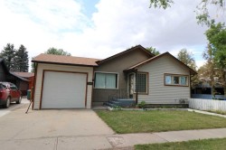 5004 52 st Taber, AB T1G 1N2