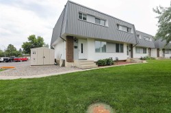 40-1601 23 Street NORTHLethbridge, AB T1H 4M9