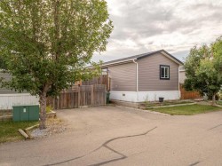 1015 Spring Street Coaldale, AB T1M 0C6