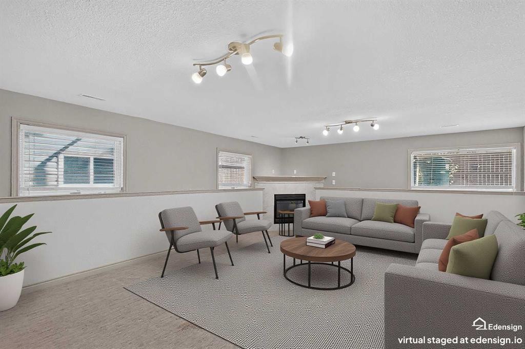 36 Kodiak Boulevard North, Lethbridge, AB