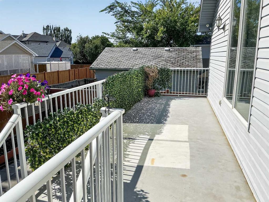 36 Kodiak Boulevard North, Lethbridge, AB