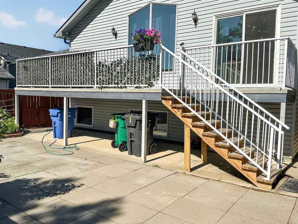 36 Kodiak Boulevard North, Lethbridge, AB