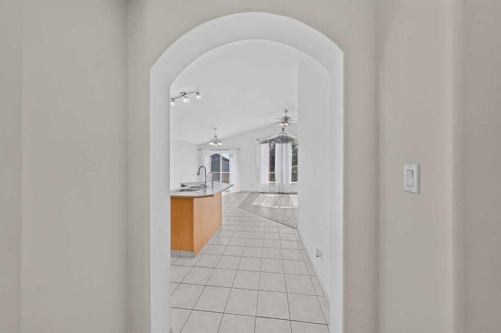 36 Kodiak Boulevard North, Lethbridge, AB