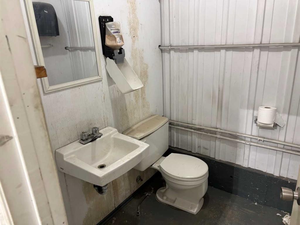 819 3 Avenue East, Brooks, AB