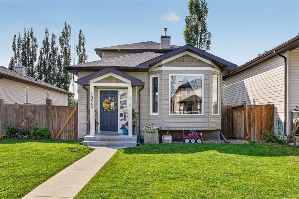 1976 Parkside Close, Coaldale, AB
