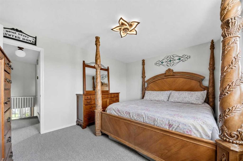 1976 Parkside Close, Coaldale, AB