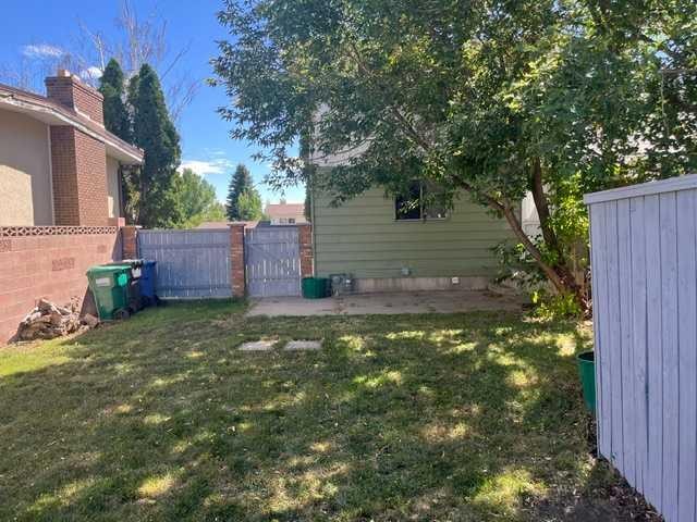9 Sheridan Road West, Lethbridge, AB