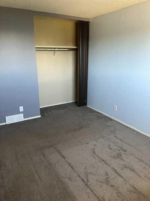 9 Sheridan Road West, Lethbridge, AB