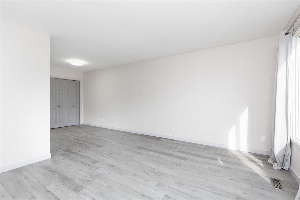 10 Cayuga Crescent West, Lethbridge, AB
