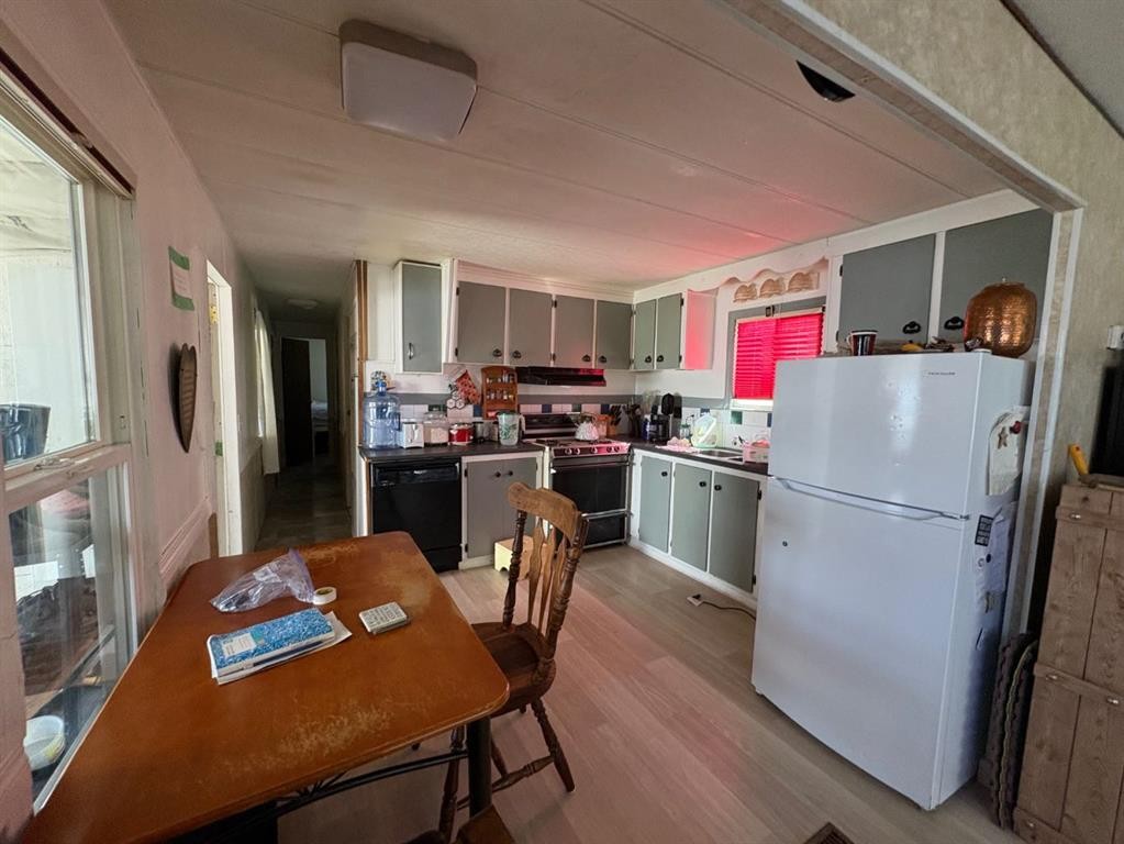 #2-2715 Westside Drive, Lethbridge, AB