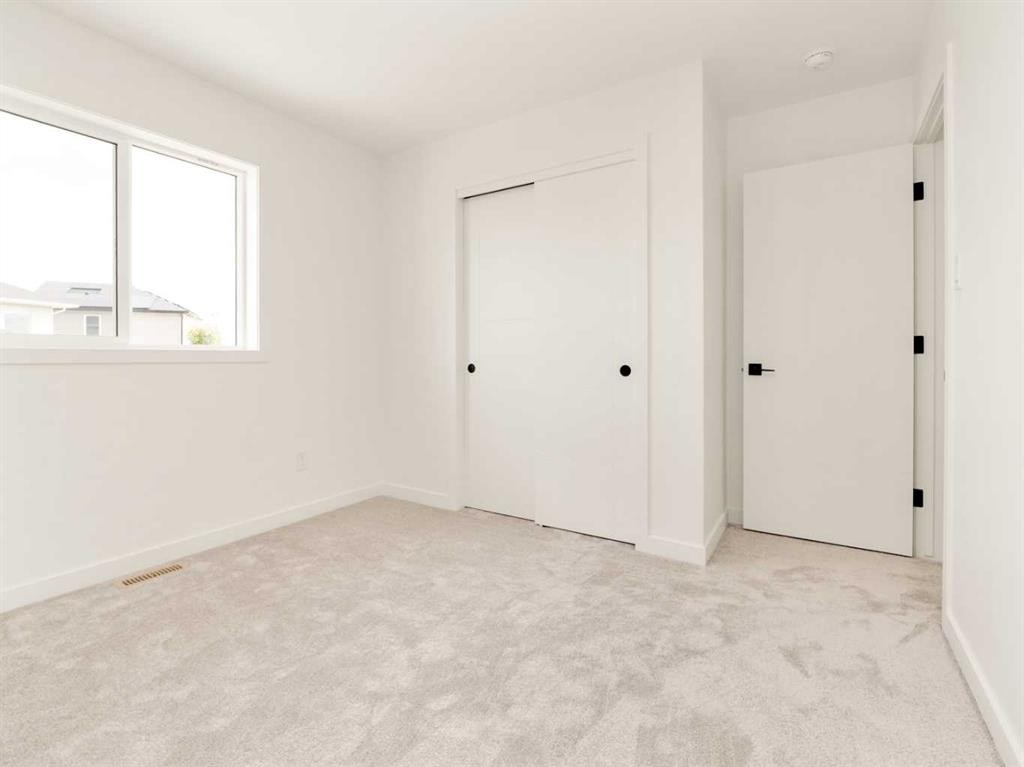 274 Caribou Way North, Lethbridge, AB
