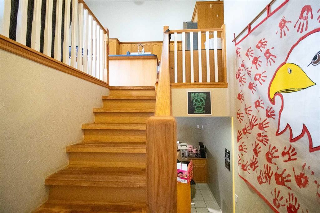 818 Red Crow Boulevard West, Lethbridge, AB