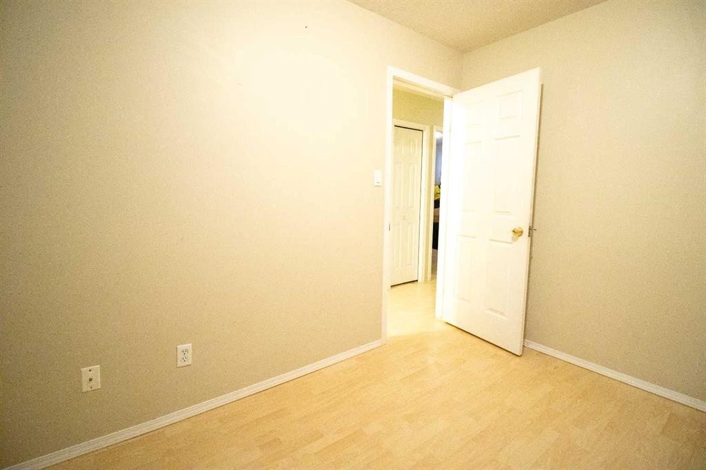 818 Red Crow Boulevard West, Lethbridge, AB