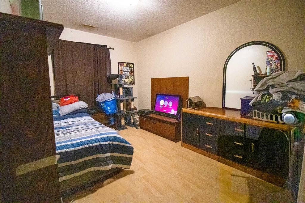 818 Red Crow Boulevard West, Lethbridge, AB