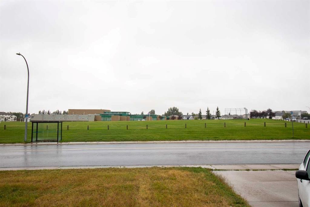 818 Red Crow Boulevard West, Lethbridge, AB