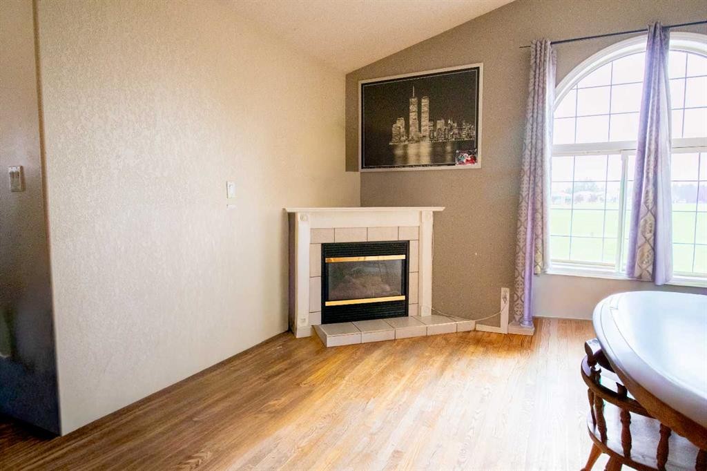 818 Red Crow Boulevard West, Lethbridge, AB