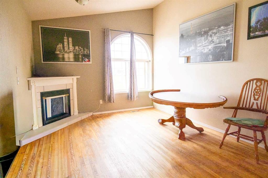 818 Red Crow Boulevard West, Lethbridge, AB