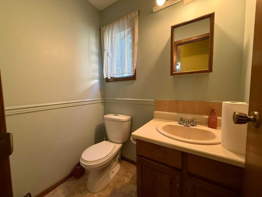 114 Red Crow Boulevard West, Lethbridge, AB