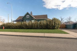 2424 4 Avenue Fort Macleod, AB T0L 0Z0