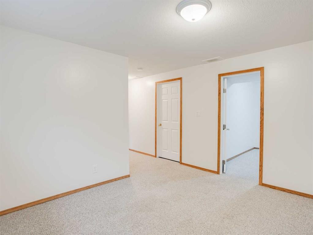 230 Eagle Road North, Lethbridge, AB