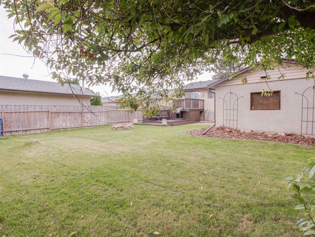 230 Eagle Road North, Lethbridge, AB