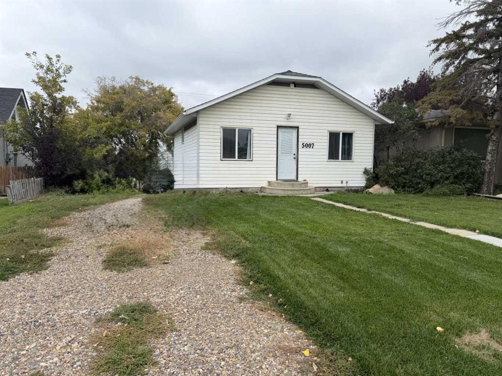 5007 45 Avenue, Taber, AB