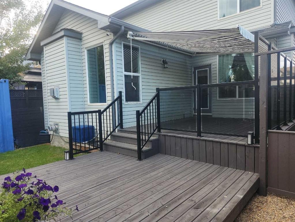 23 Cranberry Circle Se, Calgary, AB