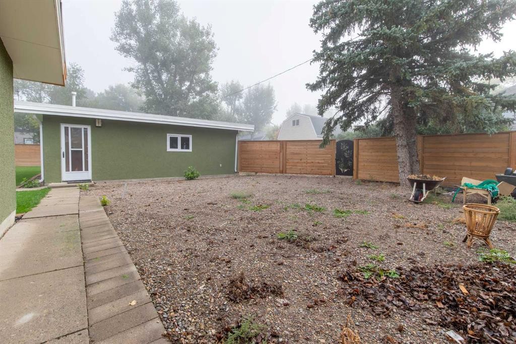 217 Kipp Avenue, Monarch, AB