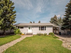 809 Hyde Street Pincher Creek, AB T0K 1W0