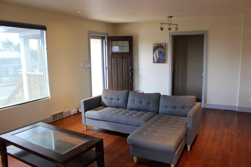 323 3Rd Street, Shaughnessy, AB